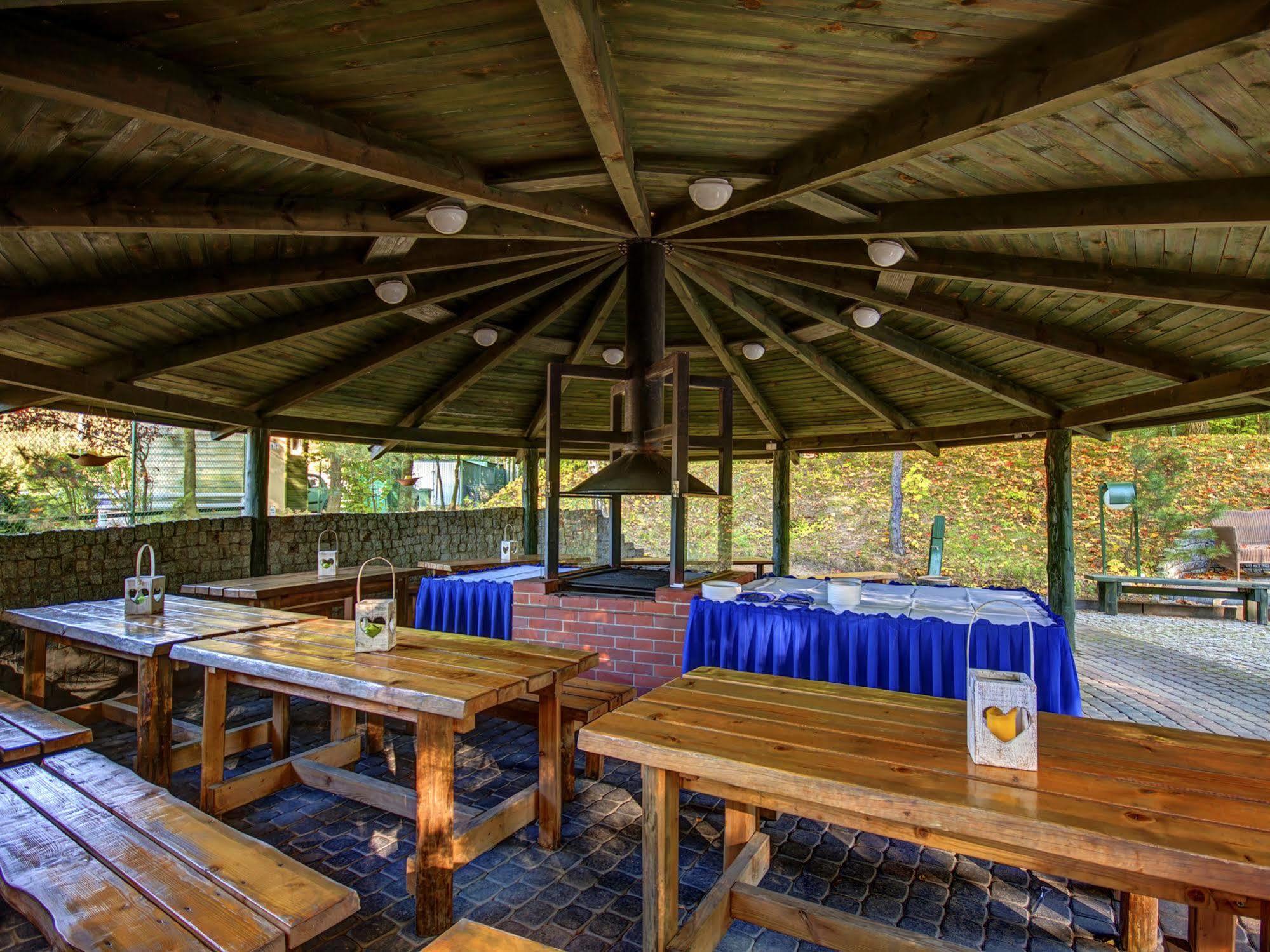Green Hotel Komorniki  Luaran gambar