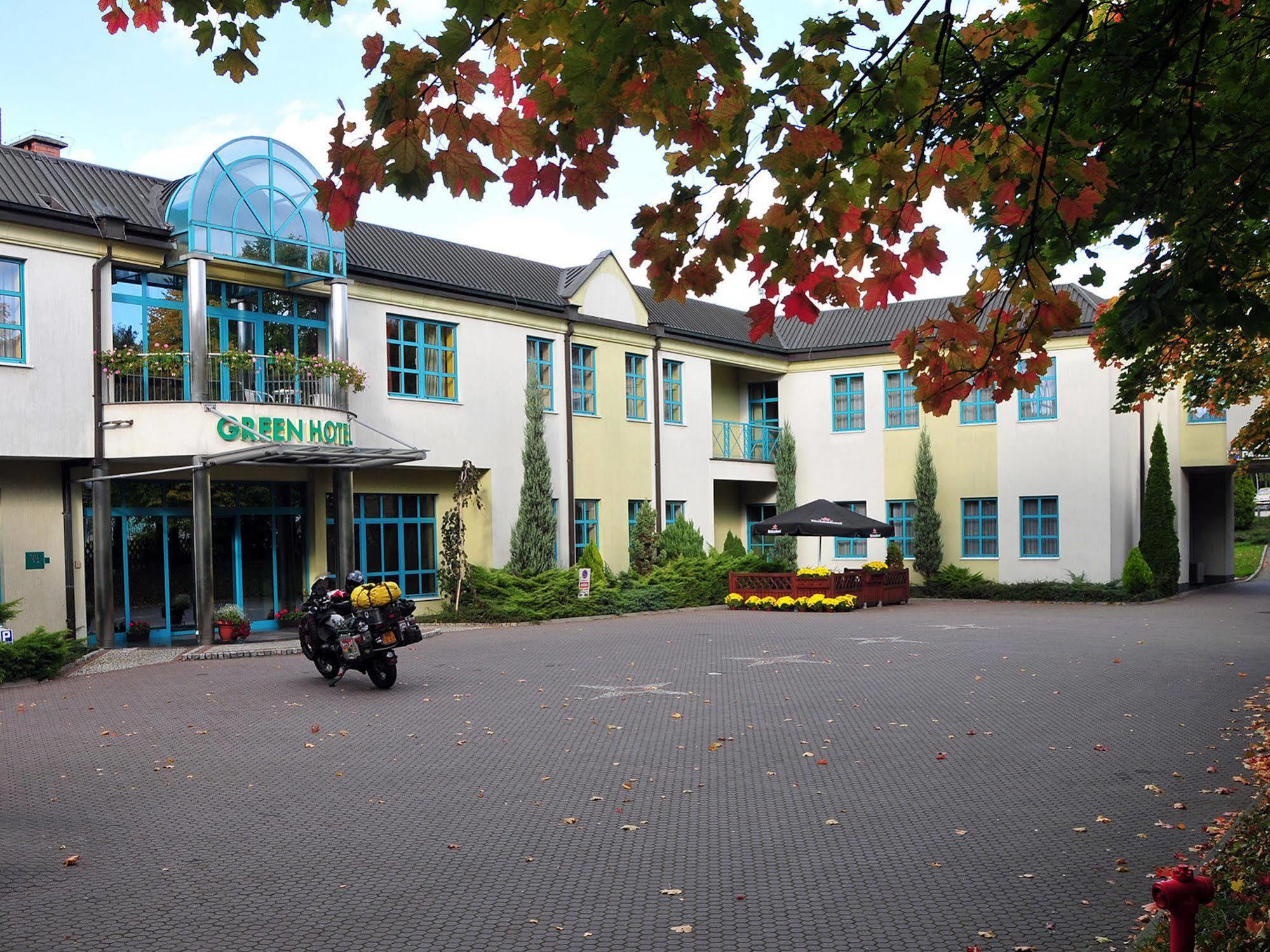 Green Hotel Komorniki  Luaran gambar